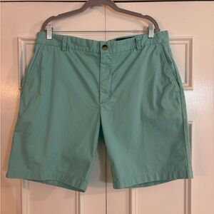 Vineyard Vines Antigua Green Men’s 9” Breaker Shorts size 38 Waist EXCELLENT!